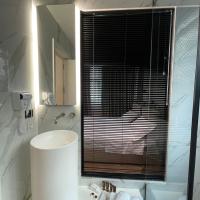 adorehotel